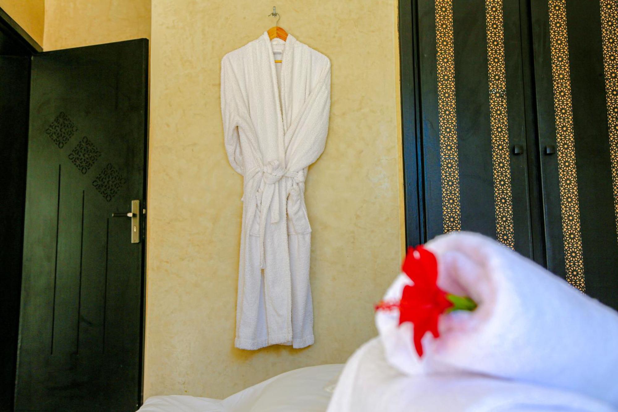 Villa Outmama Charme & Comfort Ес-Сувейра Екстер'єр фото